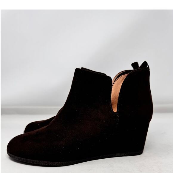 Brand New, no box Madewell Size 11 Brown Suede Leather Slip on Booties Boots - Picture 1 of 10